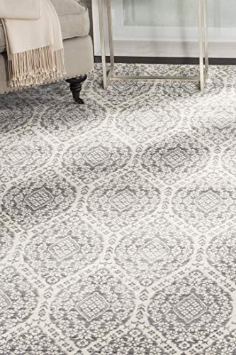 SAFAVIEH Valencia Collection Area Rug - 5' x 8', Mauve & Cream, Boho Chic Distressed Design, Non-Shedding & Easy Care, Ideal for High Traffic Areas in Living Room, Bedroom (VAL206A)