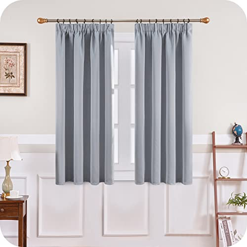 MRTREES Gardinen mit Kräuselband Vorhang Blickdicht Hellgrau kurz verdunkelung 145X140cm (HXB) Schlaufenschals 2er Set Schienensystem für Wohnzimmer Schlafzimmer Mädchen Jugend Curtains