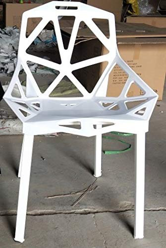 DESTELLO S.L. Moderner Design-Stuhl, stapelbar, Weiß, Polypropylen mit Metallbeinen. 55 x 57,5 x 81 cm.