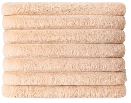 Comfyable Puffy Laptop-Hülle für Damen, kompatibel mit MacBook Air und MacBook Pro M4 M3 2024, weiches Kunstfell, flauschig, Plüsch, Pelz-Kissenbezug für Computer, Komfort-Geschenk, Kamel