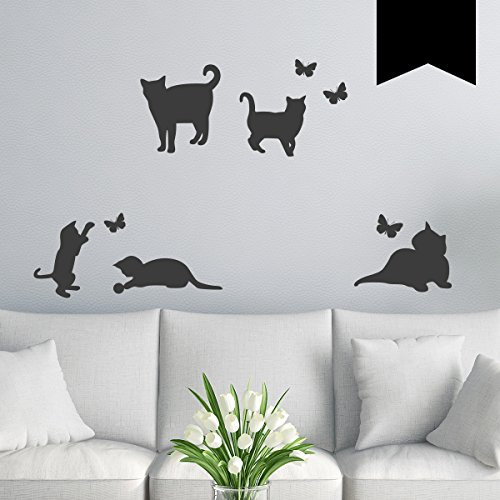 WANDKINGS Wandtattoo - 5 Katzen und 4 Schmetterlinge - 32 x 40 cm - Schwarz - Wähle aus 5 Größen & 35 Farben