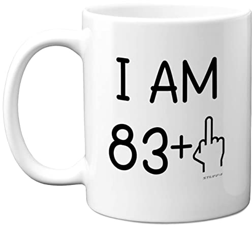 Stuff4 Tazza da caffè in ceramica da 325 ml, regalo per 84° compleanno per donne e uomini, con dito medio, regalo divertente perfetto per ottantaquattro ottantaquattresimo compleanno