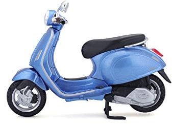 Maisto Vespa Primavera 150: Originalgetreues Motorrollermodell im Maßstab 1:12, 17 cm, blau (532721)