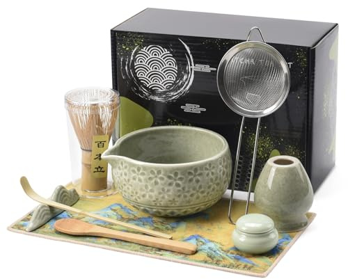 Matcha Kit | Set de Regalo de Ceremonia del Té Matcha 9 Piezas | Cuenco 560ml, Batidor, Cuchara de Bambú, Soporte, Posavasos, Frasco y Colador | Ideal para Principiantes y Entusiastas (Verde)