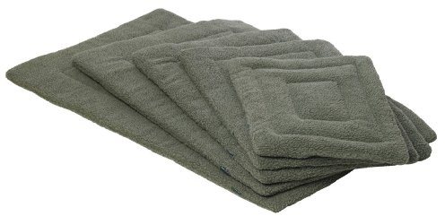House of Paws Moss Berber Fleece Medium Mat for Pets - Machine Washable, Insulating and Durable