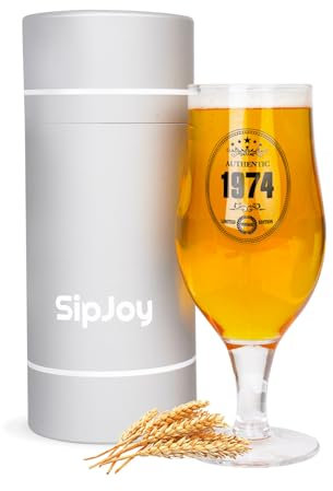 SipJoy 50 Geburtstagsgeschenk für Männer 1974 Weizenglas Mit Geschenkbox Kleine Weihnachtsgeschenke für Männer Papa Geschenk Ideen Vatertagsgeschenk Personalisierte Männer Geschenke für Mann