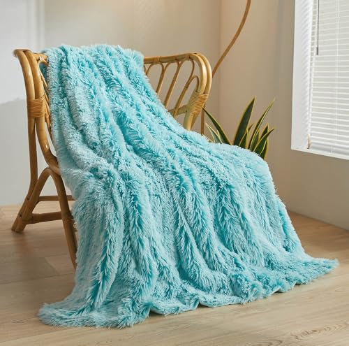 XeGe Luxuriöse Flauschige Couchdecke - Sofa Kuscheldecke, warme winterliche Sofadecke, hochwertige Kunstpelz-Decke, zottelige Plüschdecke, 127x152 cm pelzige Wohndecke für Couch, Ombre Aqua Green