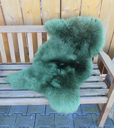 Felltrade Merino Schaffell Lammfell echtes Fell in tollen Farben 120-130 cm ökologische Gerbung (olivgrün)