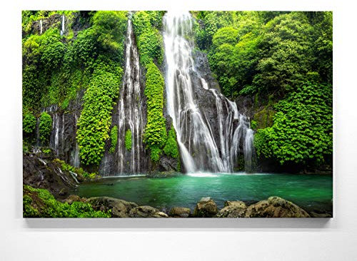 EIN Atemberaubendes Bild – Wald und Wasserfall - als 200x150cm große XXL Leinwand. Tolles Wandbild als Hintergrund und Deko für Wohnzimmer & Schlafzimmer. Fertig aufgespannt auf 4cm Holz-Keilrahmen