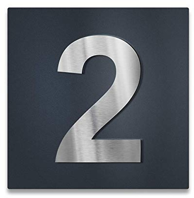 Metzler Hausnummernschild mit 3D Effekt Arial - Edelstahl Ziffer auf Acrylglasplatte in Anthrazit (RAL 7016) - Rostfrei und Witterungsbeständig - Inklusive Montagematerial - 20 x 20 cm (1-stellig)