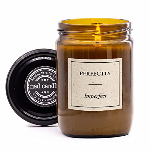 Mad Candle Duftkerze mit Spruch | Perfectly Imperfect | Geschenk für Frauen | Lustige Kerze mit Zitat | Geschenkidee für Beste Freundin, Familie | Geburtstagskerze