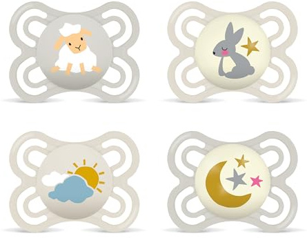 MAM Perfect Day & Night Schnuller, 0-6 Monate, Schaf/Hase/Mond, 4 Stück | Babyschnuller für Neugeborene, Beugt Zahnfehlstellungen vor, SkinSoft Silikon, Stillfreundlich