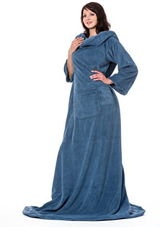 ZOLLNER Kuscheldecke mit Ärmeln - super kuschelige und warme Sofadecke - blau - in 170x200 cm - mit Taschen - waschbar bis 95°C - Hotelqualität - Oeko Tex® Zertifiziert