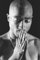 2pac - Pray - Musikposter Tupac Shakur Rap Hiphop Poster Druck - Grösse 61x91,5 cm + 1 Packung tesa Powerstrips® - Inhalt 20 Stück