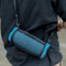 GLFLOW Coque de protection en silicone pour enceinte JBL Charge 5 avec bandoulière - Antichoc - Bleu