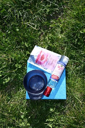 HAYALI Rose Face Mask Set with Rose Water, Brush and Bowl, 100% Natural, 100 g