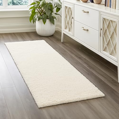 Teppich-Traum Moderner Shaggy Teppich Hochflor Uni Creme 60x110 cm | Weich und kuschelig, pflegeleicht, robust, langlebig, allergikergeeignet, saugrobotergeeignet, Wohn- & Schlafzimmer