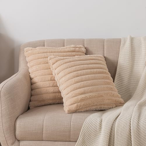 RongRongIN Plüsch Kissenbezüge 40x40 cm 2er Set – Khaki Beige Flauschig Zierkissenbezug, Weich Künstlich Pelz Luxus Kissenhülle für Schlafzimmer Wohnzimmer Sofa Couch Bett Auto Dekorativ Kissenbezug