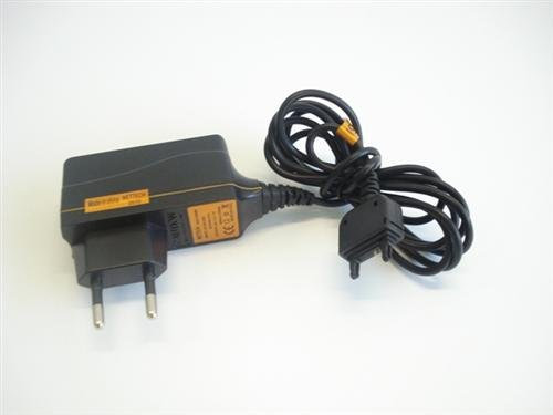 Ladegerät für Sony Ericsson K750 home