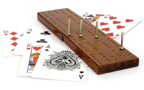 Toyrific Wooden Cribbage Board Age 3+ with Playing Cards Sey, Family Travel Game Set