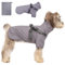 Hunde-Regenmantel für kleine und mittelgroße Hunde, wasserdichte Hunderegenjacke mit integriertem Geschirr für nasses Wetter, leicht zu tragen, reflektierend, Grau, Größe S