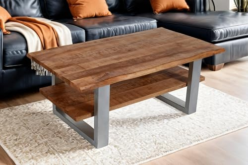 SAM Couchtisch 115x65 cm Patrick, Sofatisch/Beistelltisch mit Ablage, Mangoholz massiv, honigfarben lackiert, U-Metallgestell Silber, echte Baumkante