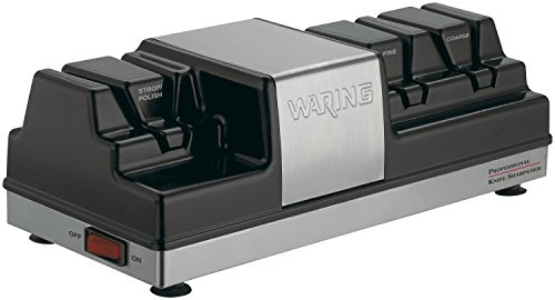 Waring WKS800K Knife Sharpener | Restores blunt knives in professional kitchens to ensure rapid, precise prepping and improved safety.