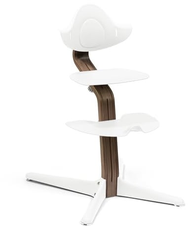 Stokke Nomi Stuhl, Walnuss/White - Inspiriert zu aktivem Sitzen - Ohne Werkzeug stufenlos verstellbar - Inklusive Fußstütze und kippsicheren Rädern - Bis 150 kg belastbar