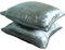 The HomeCentric Silver Shimmer - 45 x 45 cm EIN silbener Samt Kissenbezug mit handfertigtem Perlenrand