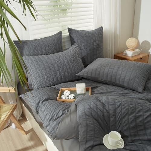 YASMENG Seersucker Bettwäsche 135x200 4teilig Grau Gestreift Sommer | Bettwäsche Seersucker Modern Weich Atmungsaktiv Mikrofaser Bettbezug Set mit Reißverschluss und 2 Kissenbezüge 80x80 cm