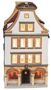 Prinzipalmarkt in Münster aus Porzellan – Windlicht Lichthaus Miniatur-Modell – B14 x T10 x H21 cm