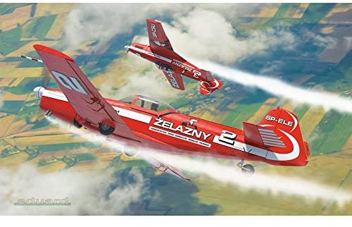 Eduard EDK82184 Profipack-Z-526AFS Akrobat Modellbausatz, Maßstab 1:48, geformte Farbe