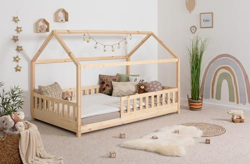 TiCAA Kinderbett Hausbett Kay 140x200 Kiefer Natur