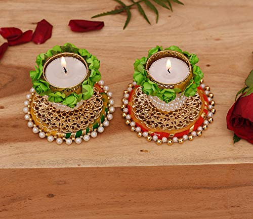 Collectible India Diya-Kerzen für Diwali Puja, Blumen-Design, Metallic-Blumen-Design, Teelichthalter/Diwali Diya-Set für Heimdekor/Diwali-Dekoration/Geschenk/Firmengeschenk (2 Stück)