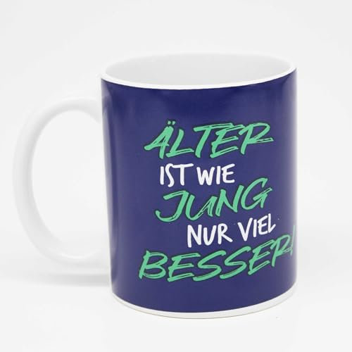 KAMACA Kaffeebecher Becher Lustige Tasse mit Spruch Sarkasmus witzig tolles Geschenk lieben Menschen Kollegen Büro Alltag (Älter ist wie jung nur viel besser)