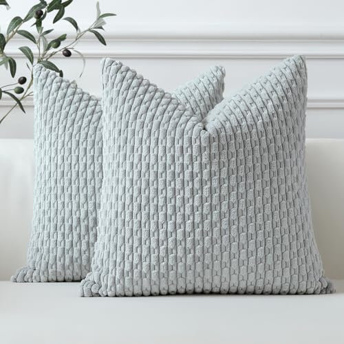 Sungeek 2er Set Kordsamt Kissenbezüge, Dekorativ Zierkissenbezüge Weich Kissenbezug Dekokissen Sofakissen Boho Deko Bezug Kissenhülle für Sofa Schlafzimmer Wohnzimmer (Hellgrau, 45x45 cm)
