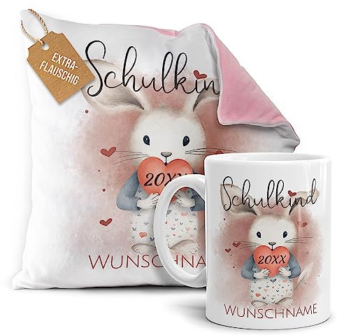 PR Print Royal Einschulung Geschenke-Set - Schulkind mit Name und Jahr personalisiert - Hase, personalisierte Geschenke zur Einschulung Deko | Flauschiges Kissen, Rückseite Rosa & Tasse 300 ml