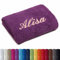 AR Line Besticken Sie Handtuch mit Namen oder mit Wunschtext Bestickt, Badetuch (100x150cm) in Orchidee