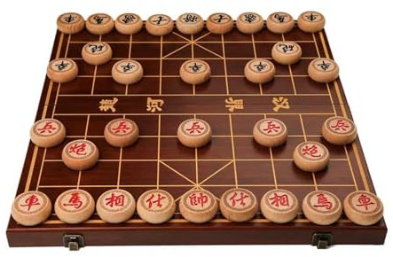 Chinesisches Schachspiel-Set, tragbares Xiangqi aus Buchenholz mit faltbarem Holzbrett, Tisch-Strategiespiel for 2 Spieler, for Teenager, Erwachsene und Familien(Size:5.8cm/2.3in)