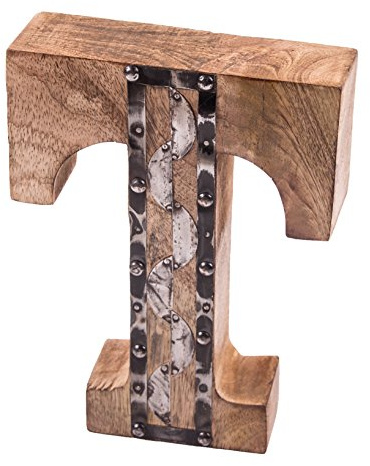 gravurART Buchstabe T großer Deko-Buchstabe Massiv-Holz 20cm hoch zum Stellen, stylisch - rockig mit Metallbeschlägen