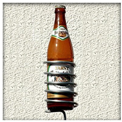bellissa 8er Set Bierflaschen-Halter – innovativer Getränkehalter Ständer - Halterung für die Bier-Flasche
