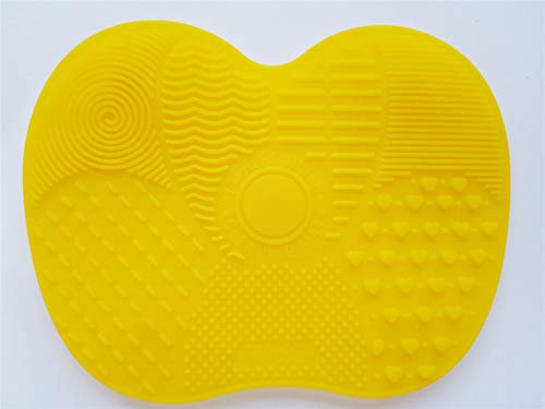 Onlineforu LTD Small Size Silicone Makeup Brush Cleaning Mat – Multi Textured Brush Cleaner Pad with Strong Suction Cups – Durable, Reusable & Easy Clean Design for All Makeup Brushes