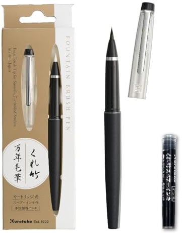 Kuretake MANNEN MOUHITSU Fude Pinselstift (Nr. 13), schwarzer Körper mit Ersatzpatrone, schwarze Tinte, flexible Spitze für Kanji, Schriftzüge, Kalligraphie, Kunstzeichnung, hergestellt in Japan