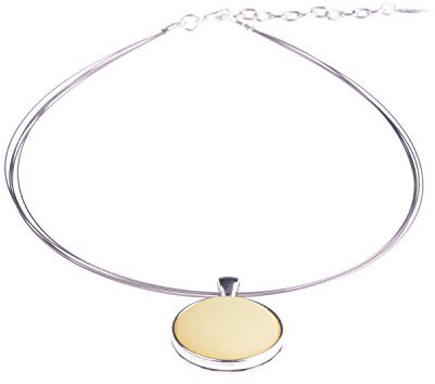 Halsreif Polly, 25mm original Polaris Cabochon in einer Fassung aus versilbertem Messing an einem Bündel aus 5 nylonummantelten Stahlfäden, handgefertigt von Adi-Modeschmuck in Berlin (beige)