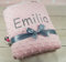 ★ Babydecke mit Namen und Datum Bestickt ★ Minky ★ Baumwolle ★ Füllung ★ (75 x 100 cm, Sterne - Hellrosa) (900102)