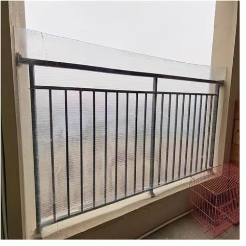 UHEKC Frp Clear Roof Sheet Frp Daylighting Plate, Shatterproof Rainproof Door Canopy Outdoor, for Canopies, Sunroom Easy to Cut(0.7x5m)