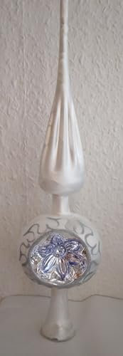 Eiskönigin - Baumspitze mit Reflex mit Ornament