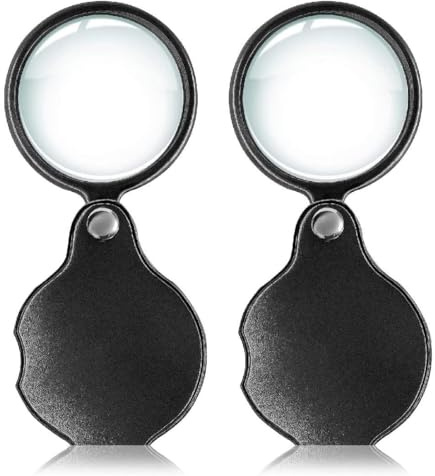 PLABBDPL Mini Faltbare Taschenlupe, 2 Stück Handlupe Zusammenklappbare Leselupe, klein optisches Glas mit Lederschutzhülle, kleine Taschenlupe zum Lesen Hobbys, kleine Lupe mit Leder-Schutzabdeckung