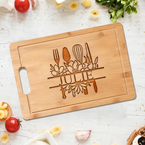 Planche à découper gravée personnalisée, planche à découper personnalisée pour les mamans, les grand-mères ou les amateurs de cuisine - Cadeau pour pendaison de crémaillère, Noël ou fête des mères