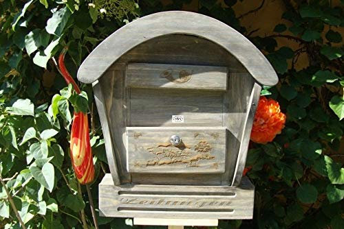 BLACK HBK-RD-SCHWARZ Vogelhaus Briefkasten mit Holz - Deko aus Holz groß schwarz anthrazit lasiert grau dunkel Briefkästen Holzbriefkästen Postkasten Runddach - passt auch zu vielen Vogelhäusern Vogelhaus Insektenhotel Insektenhotels Vogelhäuser aus Holz Ergänzung für Vogelhäuschen und Vogelfutterhaus Nistkasten Meisenkasten mit echt Holzschindel ausgefallen mit Holzdach für Garten Garage Einfahrt